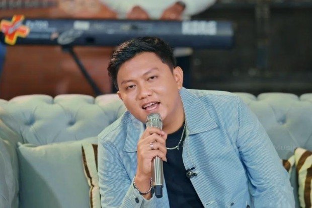 Denny Caknan sebagai musisi inspiratif yang konsisten berkarya