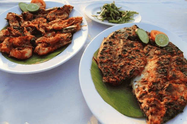Makan di Tepi Pantai? Sudah Pasti Jimbaran Jawabannya!