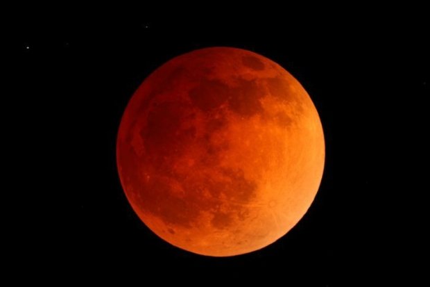 Fenomena Gerhana Bulan yang di Tunggu