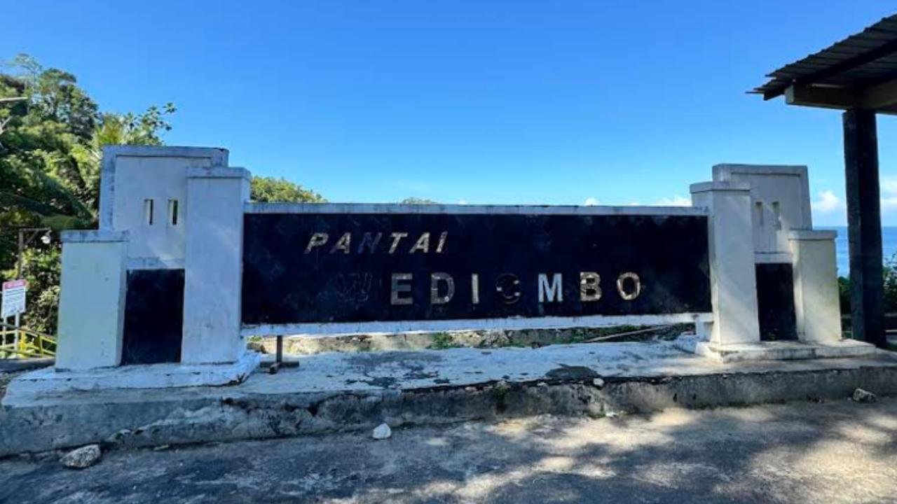 Pantai Wediombo surga tersembunyi untuk liburan santai