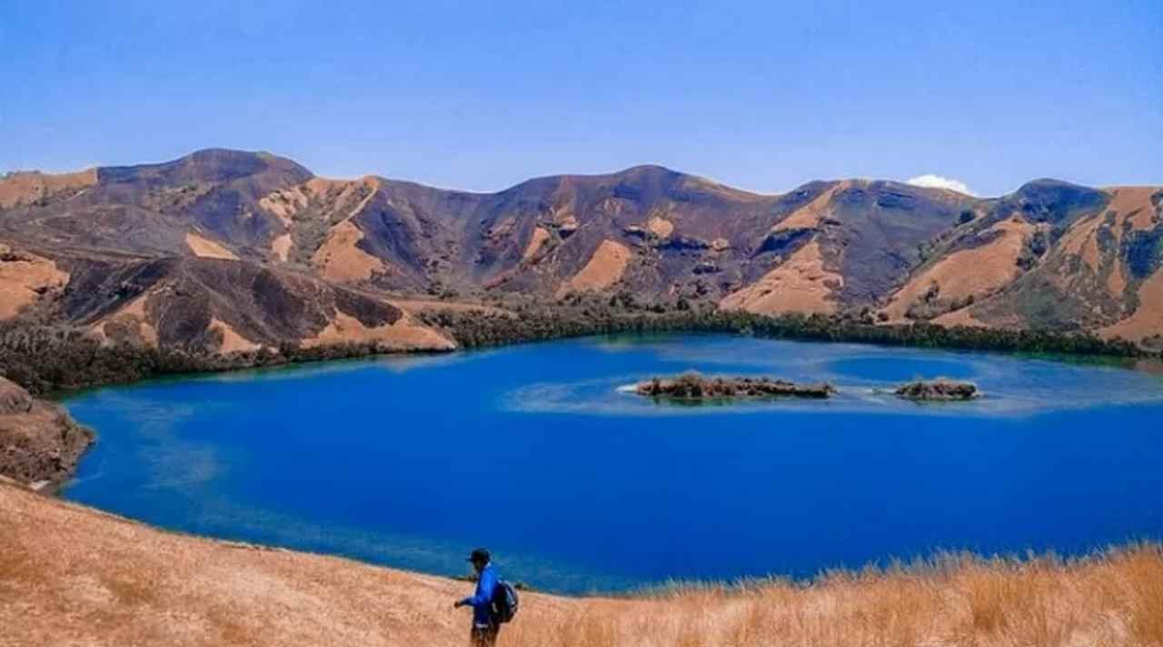 Savana Bukit Liaga Ende, Pesona Alam Indah di Flores