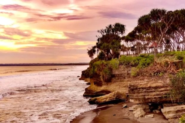 Tiket Pantai Batu Hiu