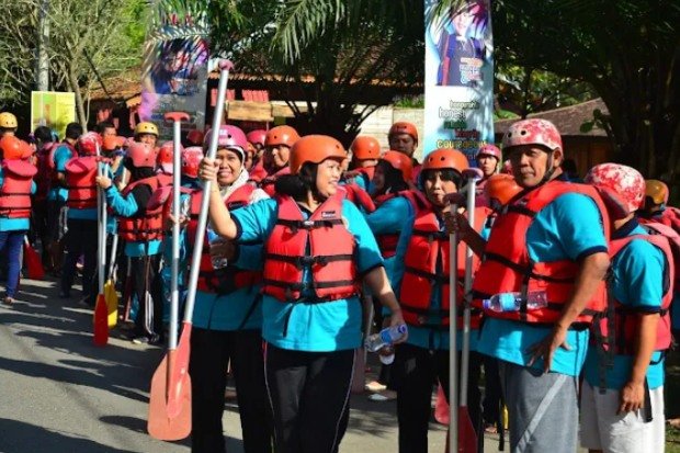 Arung Jeram Serayu Untuk Liburan Seru
