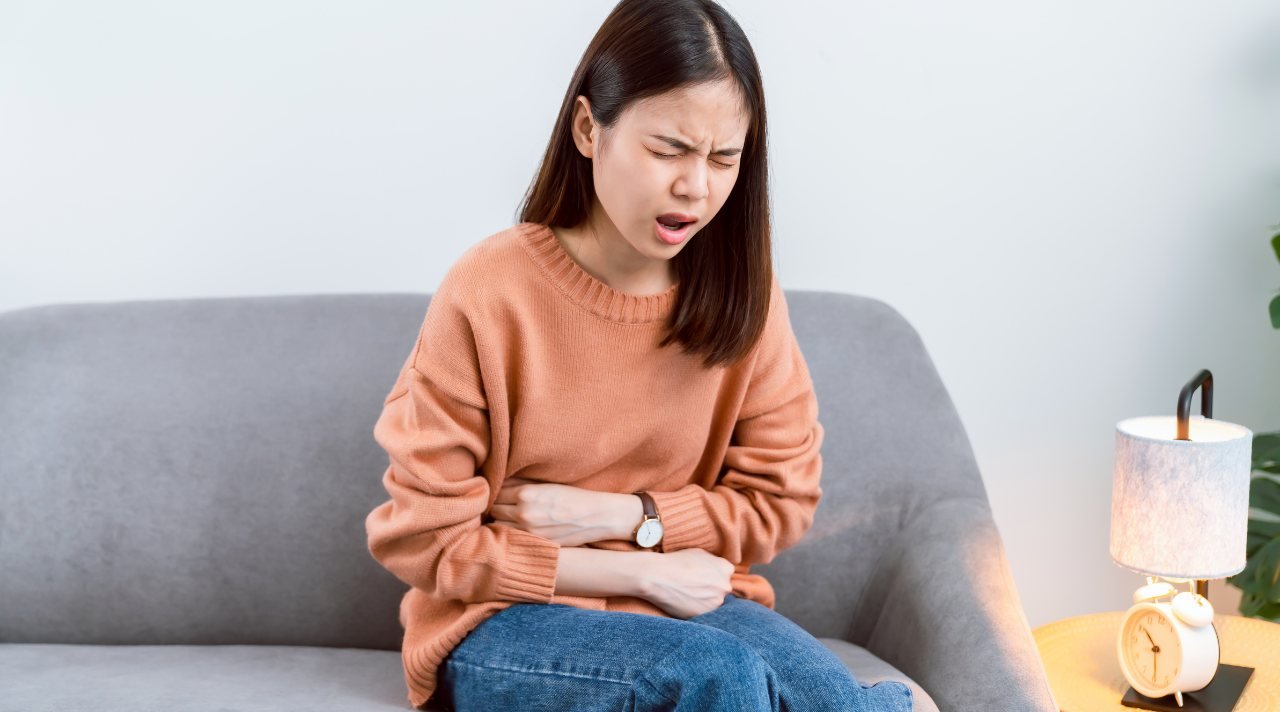 Penetralisir Sakit Perut yang Perlu Kamu Ketahui