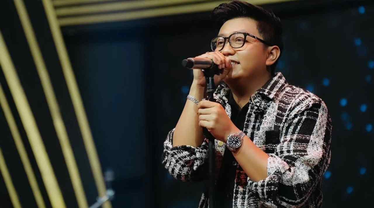 Perjalanan Denny Caknan Dari Nol, Jatuh Bangun, hingga Sukses Besar di Musik Jawa