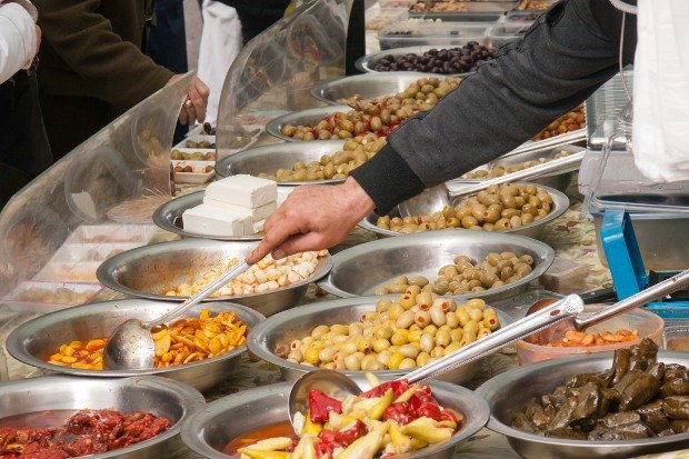 Warung Makan Rumahan Sebagai Pondasi Usaha