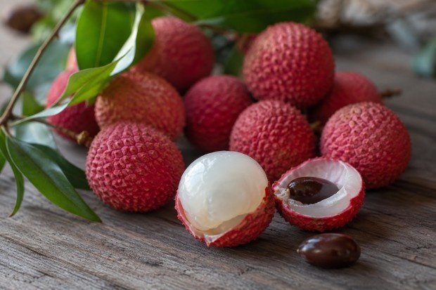 Ciri Khas yang Membuat Buah Leci Mudah Dikenali