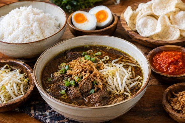 Pelengkap Membuat Rawon Sapi Semakin Nikmat