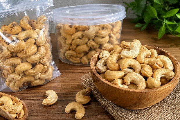 Tips Memilih Kacang Mete Berkualitas
